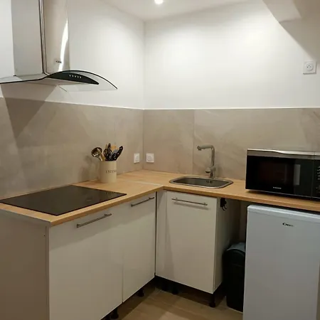 06bt - Close To Everything Apartment *